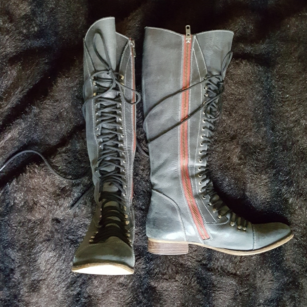 Steve Madden Perrin Lace Up Boots